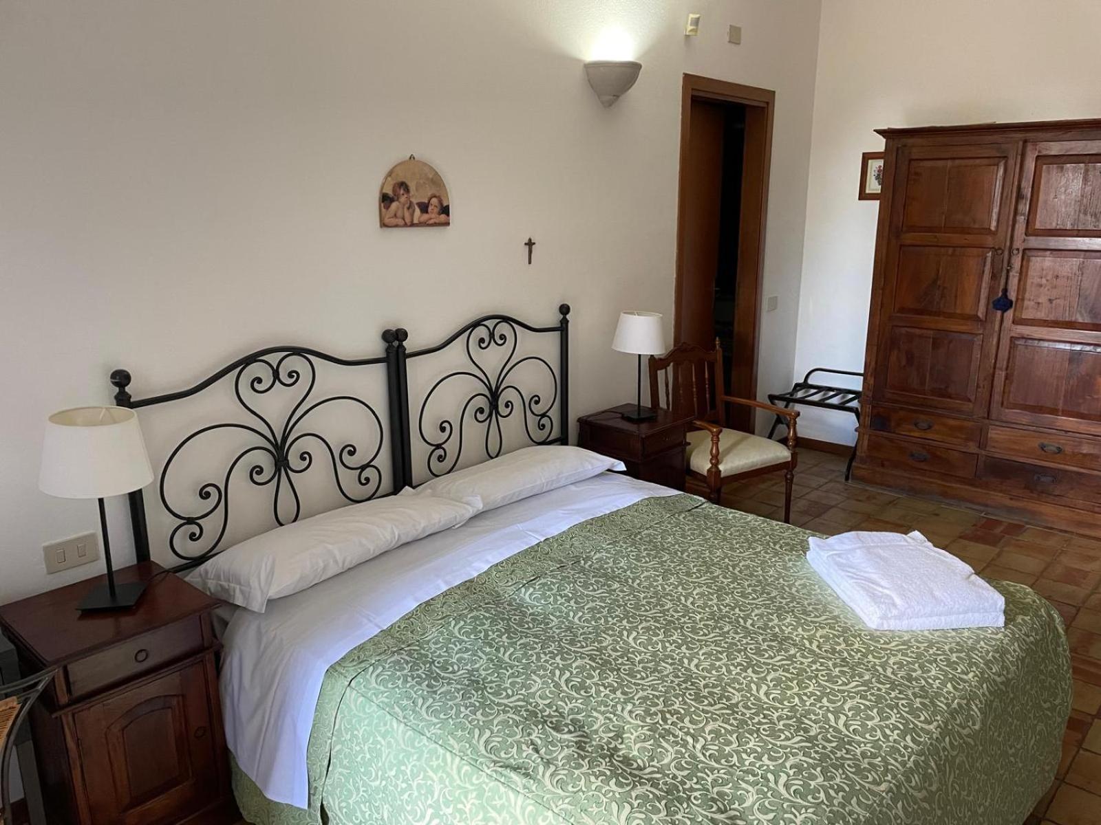 Agriturismo Villa Luca Сант'Агата-ді-Мілітелло Екстер'єр фото